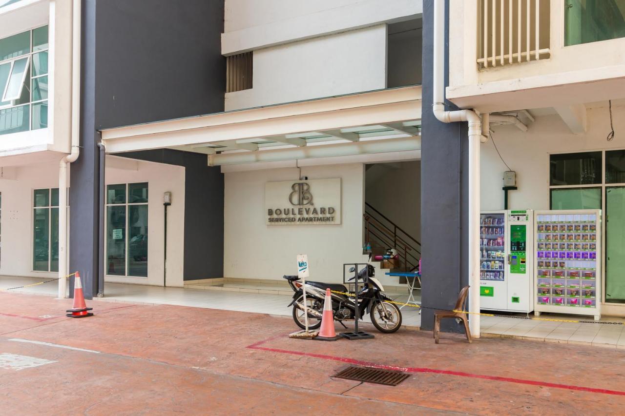 Boulevard Service Apartment Kl By Airhost Kuala Lumpur Exterior foto